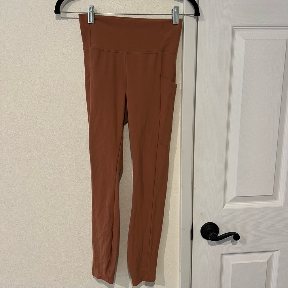 REI Women's Rust Mauve High-Waisted Leggings with Side Pocket